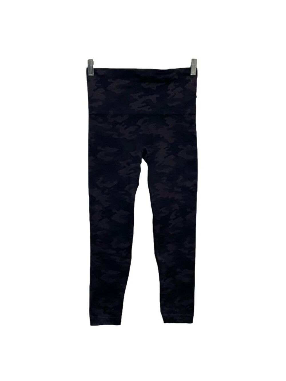 Spanx Leggings Women’s Size Large Black Camo Look at Me Now Seamless Leggings